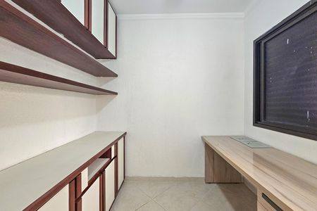 Apartamento para alugar com 158m², 4 quartos e 2 vagas Apartamento para alugar com 158m², 4 quartos e 2 vagasQuarto de serviço