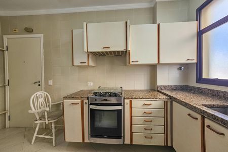 Cozinha de apartamento para alugar com 4 quartos, 158m² em Barra Funda, Guarujá