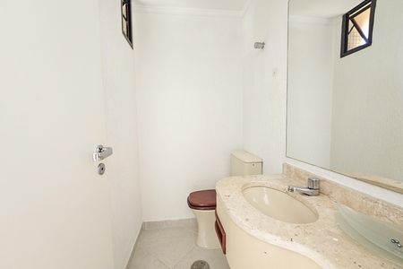 Apartamento para alugar com 158m², 4 quartos e 2 vagas Apartamento para alugar com 158m², 4 quartos e 2 vagasBanheiro da Suíte