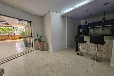 Apartamento para alugar com 158m², 4 quartos e 2 vagas Apartamento para alugar com 158m², 4 quartos e 2 vagasSala