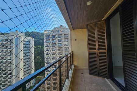 Apartamento para alugar com 158m², 4 quartos e 2 vagas Apartamento para alugar com 158m², 4 quartos e 2 vagasVarando do Quarto 2