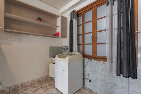 Garagem de casa à venda com 3 quartos, 190m² em Rubem Berta, Porto Alegre