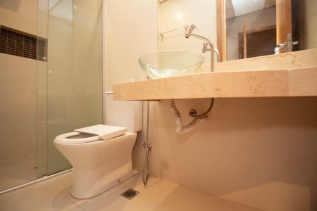 Apartamento para alugar com 80m², 2 quartos e 1 vagaBanheiro da Suíte 2