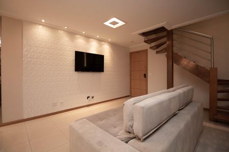 Apartamento para alugar com 80m², 2 quartos e 1 vagaSala