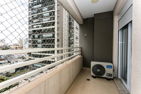 Apartamento à venda com 43m², 1 quarto e 1 vaga Apartamento à venda com 43m², 1 quarto e 1 vagaVaranda