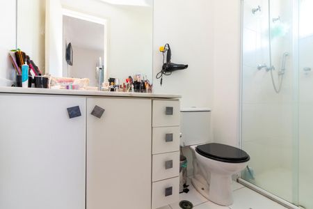 Apartamento à venda com 60m², 2 quartos e 1 vaga Apartamento à venda com 60m², 2 quartos e 1 vagaBanheiro da Suíte