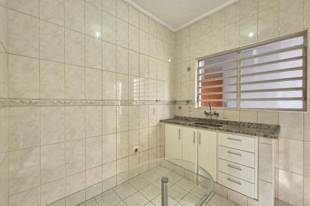 Casa à venda com 194m², 4 quartos e 2 vagasCozinha 