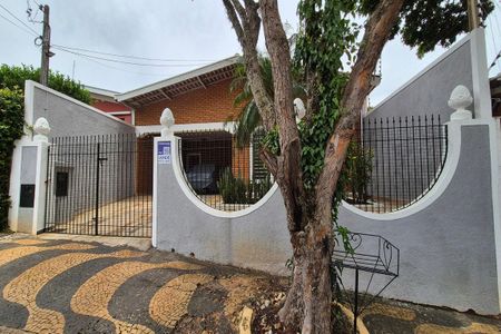 Casa à venda com 194m², 4 quartos e 2 vagasFachada do Prédio