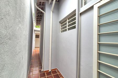 Casa à venda com 194m², 4 quartos e 2 vagasCorredor 