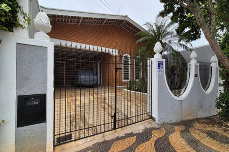 Casa à venda com 194m², 4 quartos e 2 vagasFachada do Prédio