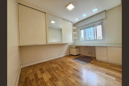 Apartamento à venda com 206m², 3 quartos e 3 vagasSuíte 2