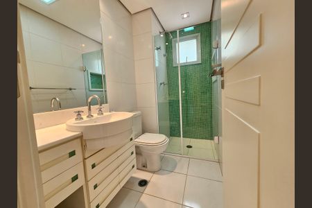 Apartamento à venda com 206m², 3 quartos e 3 vagasBanheiro da Suíte 1