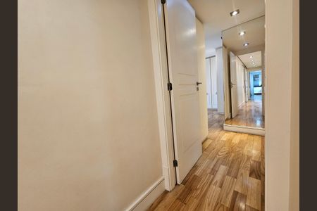 Apartamento à venda com 206m², 3 quartos e 3 vagasSuíte 3