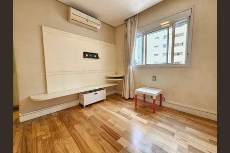 Apartamento à venda com 206m², 3 quartos e 3 vagasSuíte 1
