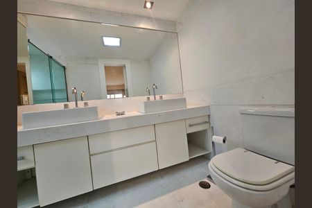 Apartamento à venda com 206m², 3 quartos e 3 vagasBanheiro da Suíte 3