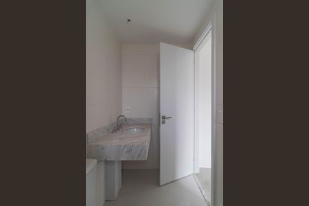 Apartamento à venda com 135m², 3 quartos e 2 vagasBanheiro da Suíte 2