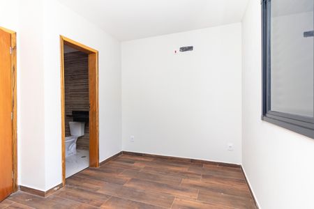 Casa à venda com 135m², 2 quartos e 3 vagasSuíte 2