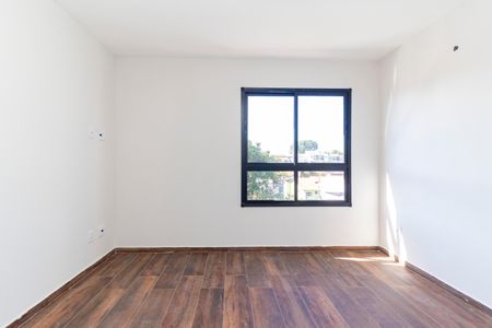 Casa à venda com 135m², 2 quartos e 3 vagasSuíte