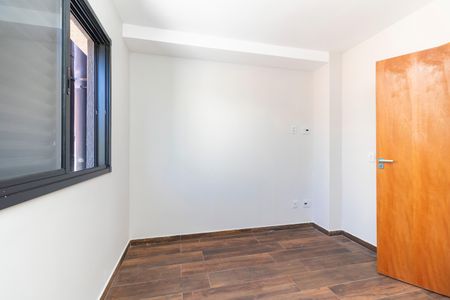 Casa à venda com 135m², 2 quartos e 3 vagasSuíte 2