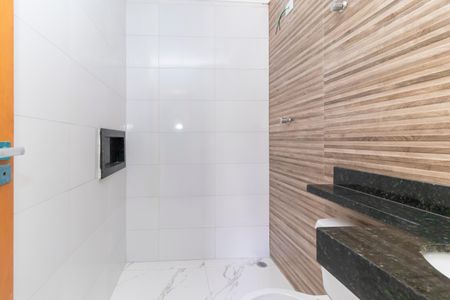 Casa à venda com 135m², 2 quartos e 3 vagasBanheiro da Suíte 2