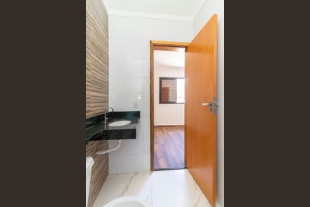 Casa à venda com 135m², 2 quartos e 3 vagasBanheiro da Suíte 2