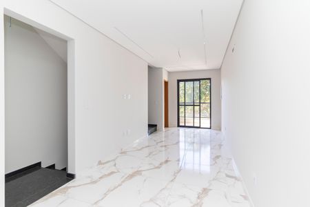 Casa à venda com 135m², 2 quartos e 3 vagasSala