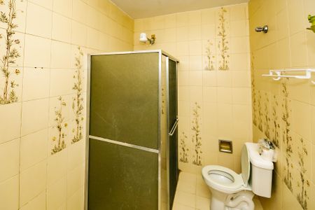 Casa para alugar com 301m², 2 quartos e 2 vagasBanheiro da Suíte 1