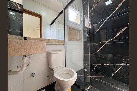 Casa à venda com 140m², 3 quartos e 2 vagas Casa à venda com 140m², 3 quartos e 2 vagasBanheiro da suíte 3