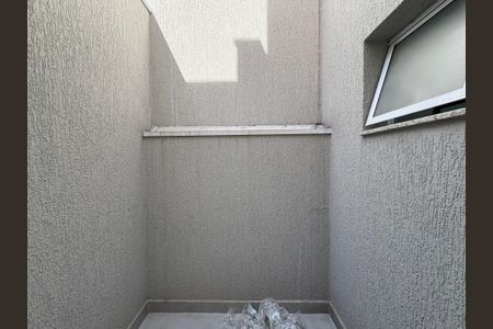 Casa à venda com 140m², 3 quartos e 2 vagas Casa à venda com 140m², 3 quartos e 2 vagasÁrea privativa suite 2