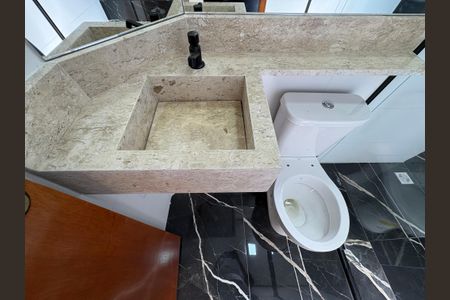 Casa à venda com 140m², 3 quartos e 2 vagas Casa à venda com 140m², 3 quartos e 2 vagasBanheiro da suíte 3