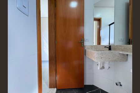 Casa à venda com 140m², 3 quartos e 2 vagas Casa à venda com 140m², 3 quartos e 2 vagasBanheiro da suíte 3