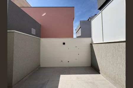 Casa à venda com 140m², 3 quartos e 2 vagas Casa à venda com 140m², 3 quartos e 2 vagasCobertura