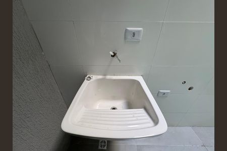 Casa à venda com 140m², 3 quartos e 2 vagas Casa à venda com 140m², 3 quartos e 2 vagasLavanderia