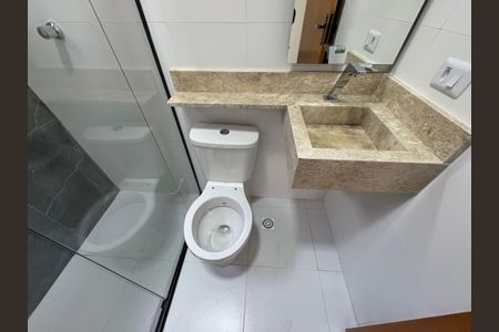 Casa à venda com 140m², 3 quartos e 2 vagas Casa à venda com 140m², 3 quartos e 2 vagasBanheiro da suíte 2