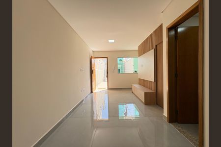 Casa à venda com 140m², 3 quartos e 2 vagas Casa à venda com 140m², 3 quartos e 2 vagasSala