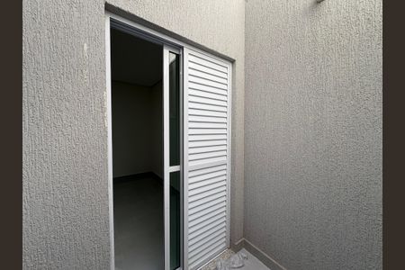 Casa à venda com 140m², 3 quartos e 2 vagas Casa à venda com 140m², 3 quartos e 2 vagasÁrea privativa suite 2