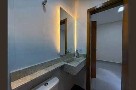 Casa à venda com 140m², 3 quartos e 2 vagas Casa à venda com 140m², 3 quartos e 2 vagasBanheiro da suíte 1