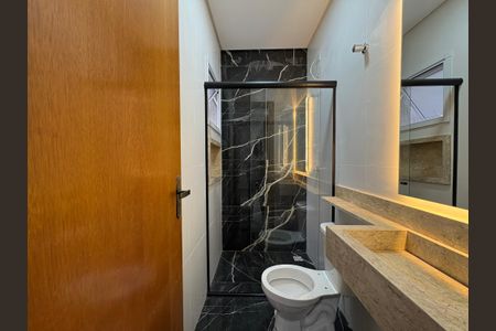 Casa à venda com 140m², 3 quartos e 2 vagas Casa à venda com 140m², 3 quartos e 2 vagasBanheiro da suíte 1