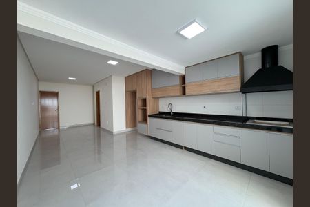 Casa à venda com 140m², 3 quartos e 2 vagas Casa à venda com 140m², 3 quartos e 2 vagasCobertura