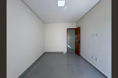 Casa à venda com 140m², 3 quartos e 2 vagas Casa à venda com 140m², 3 quartos e 2 vagasSuite 3