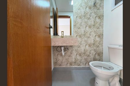 Casa à venda com 140m², 3 quartos e 2 vagas Casa à venda com 140m², 3 quartos e 2 vagasLavabo