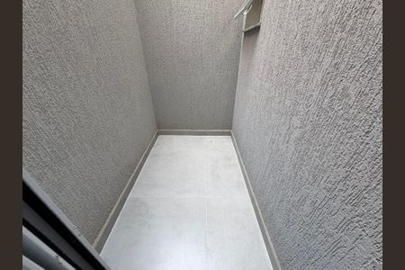 Casa à venda com 140m², 3 quartos e 2 vagas Casa à venda com 140m², 3 quartos e 2 vagasÁrea privativa suite 1