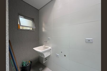 Casa à venda com 140m², 3 quartos e 2 vagas Casa à venda com 140m², 3 quartos e 2 vagasLavanderia