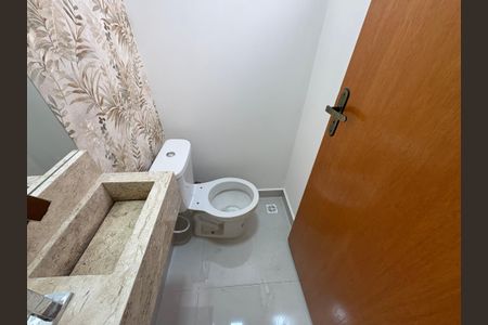 Casa à venda com 140m², 3 quartos e 2 vagas Casa à venda com 140m², 3 quartos e 2 vagasLavabo 2