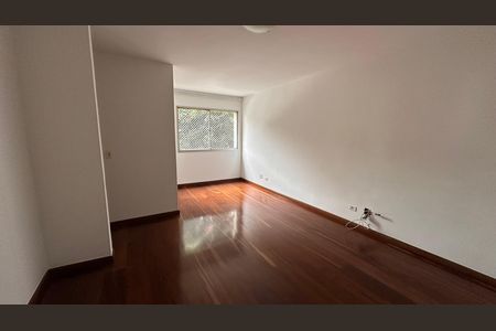 Sala de apartamento para alugar com 2 quartos, 70m² em Campo Belo, São Paulo