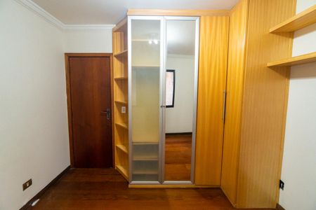 Apartamento à venda com 120m², 3 quartos e 2 vagas Apartamento à venda com 120m², 3 quartos e 2 vagasSuite 2