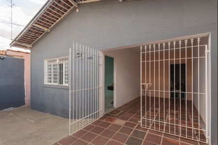 Casa à venda com 300m², 3 quartos e 1 vaga Casa à venda com 300m², 3 quartos e 1 vagaGaragem