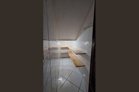 Casa para alugar com 253m², 4 quartos e 4 vagas Casa para alugar com 253m², 4 quartos e 4 vagasDespensa
