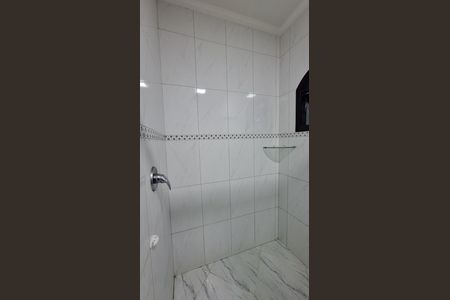 Casa para alugar com 253m², 4 quartos e 4 vagas Casa para alugar com 253m², 4 quartos e 4 vagasBanheiro da Suíte