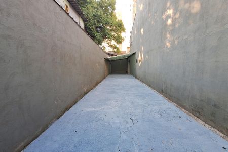 Casa para alugar com 253m², 4 quartos e 4 vagas Casa para alugar com 253m², 4 quartos e 4 vagasÁrea comum